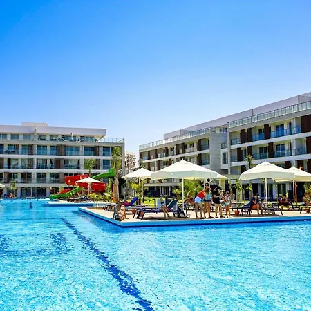 Apartment Modern And Comfortable Flat With Pool Near *